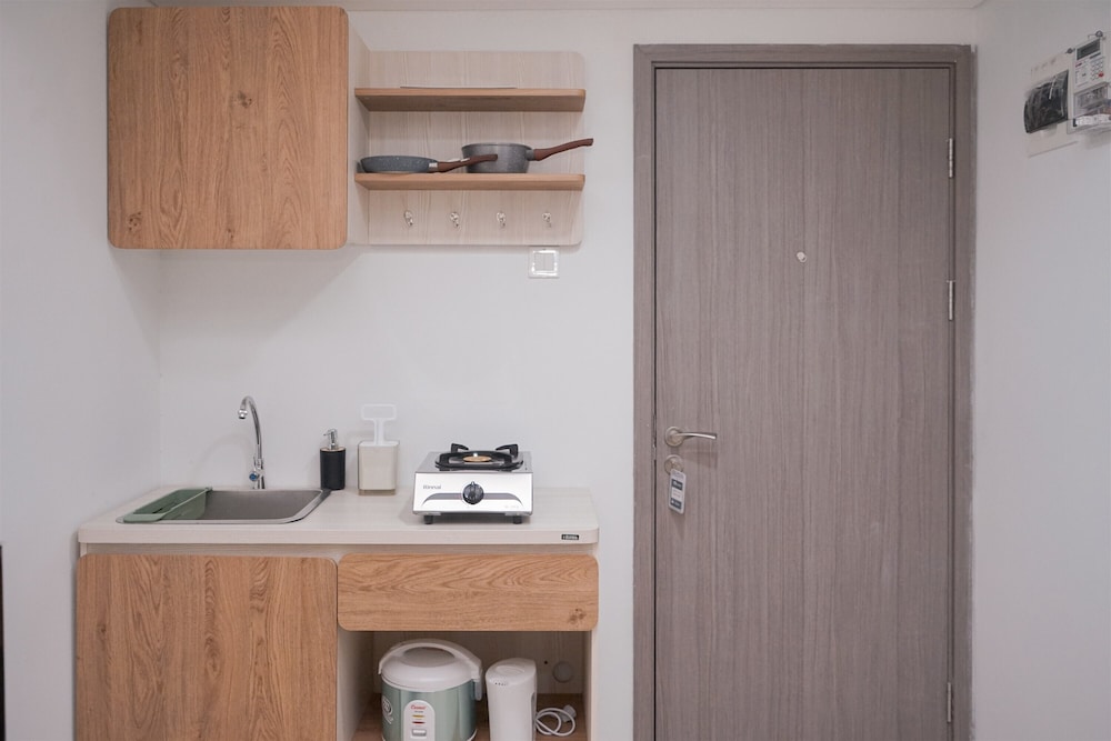Chic And Cozy 1Br Tamansari Bintaro Mansion Apartment
