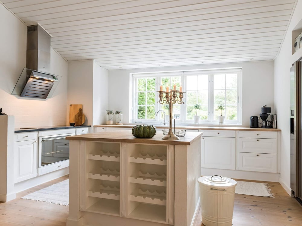 Cosy Retreat in Henne Strand-by Traum view 4