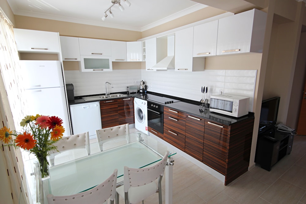 Diana Residence - Image 22