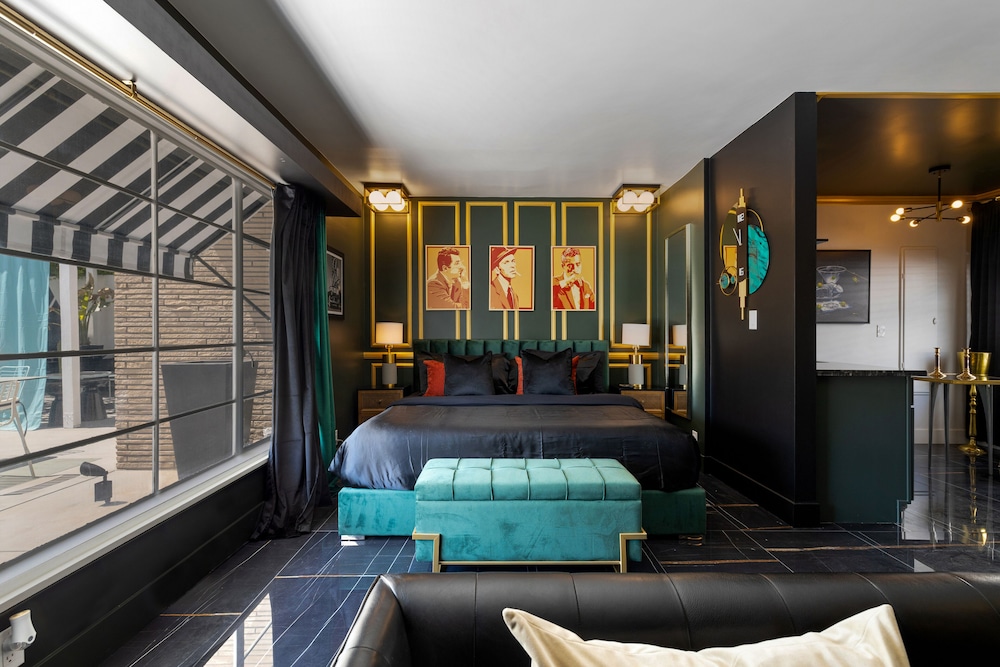 Palm Springs Vacations - The Velvet Rope - Property Image 11