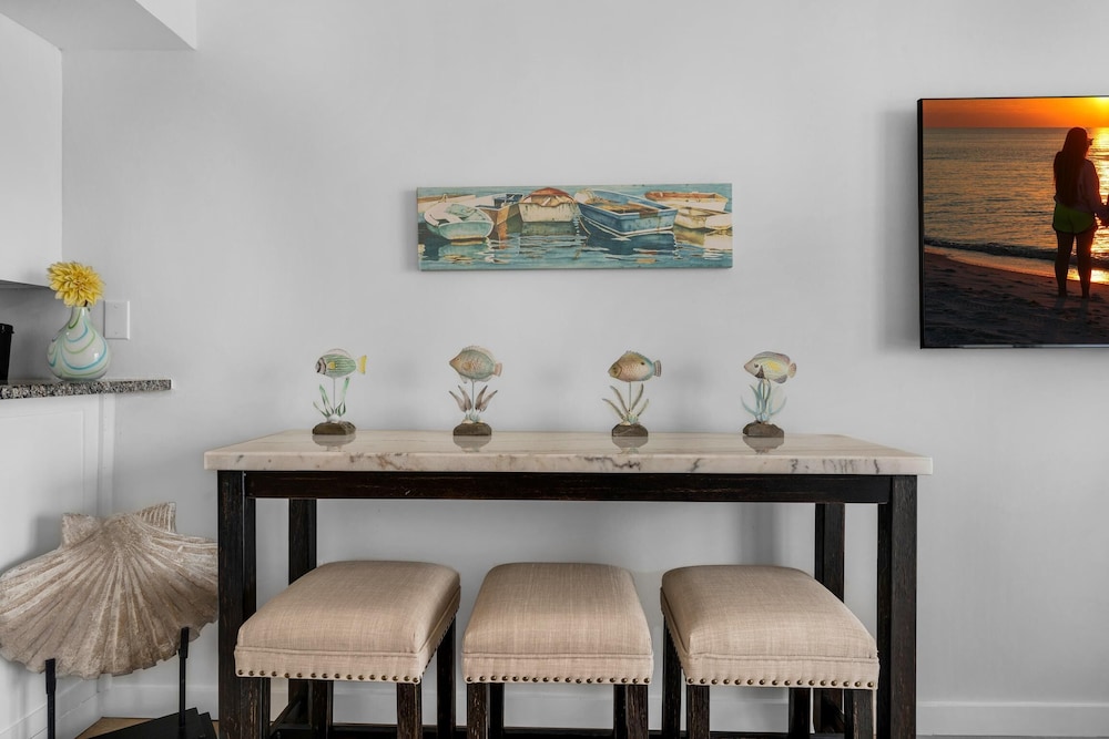 Pelican Beach Resort 1207