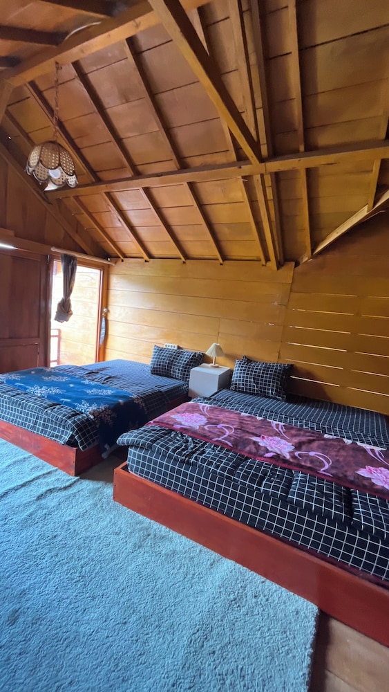 Quen'z Cabin