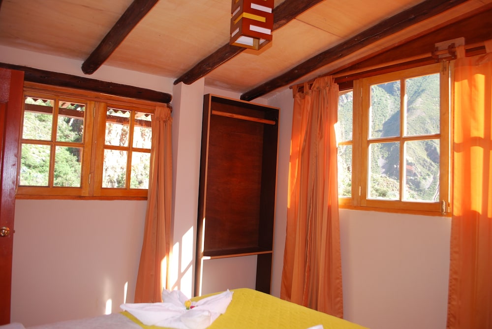 Kiswar Lodge