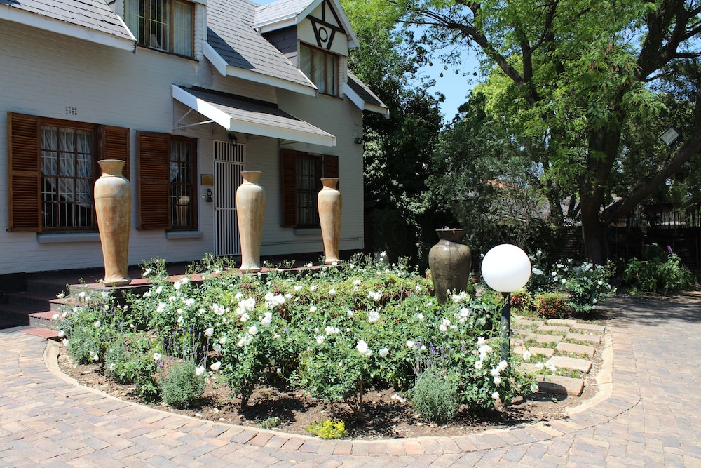 3Liebeloft Guest House