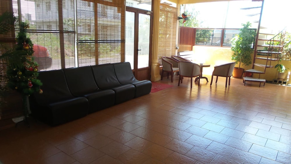 Sun 7 Guest House-Hotel