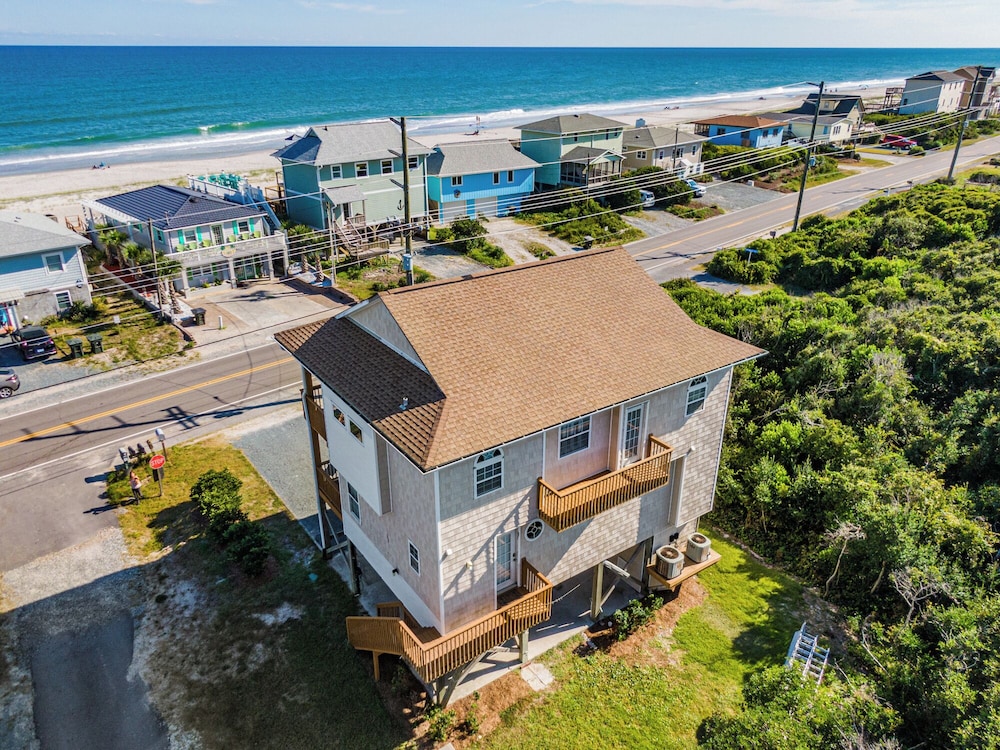 Callalily by Topsail Realty