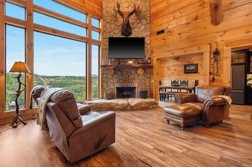 Buffalo Lodge - Stay for 8