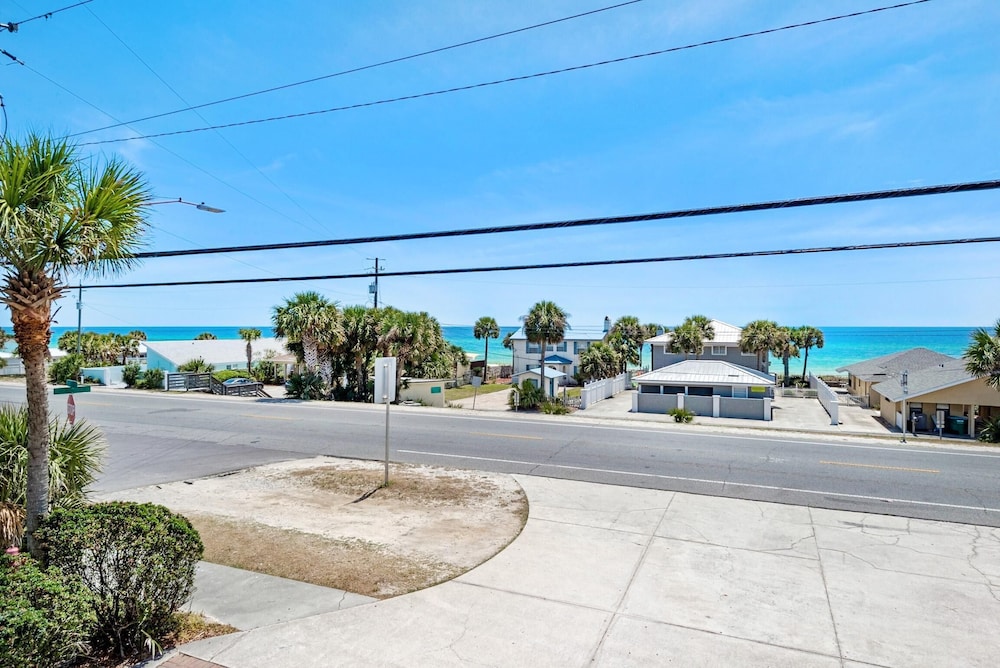 Vista del Mar I - Rest - A - While 201