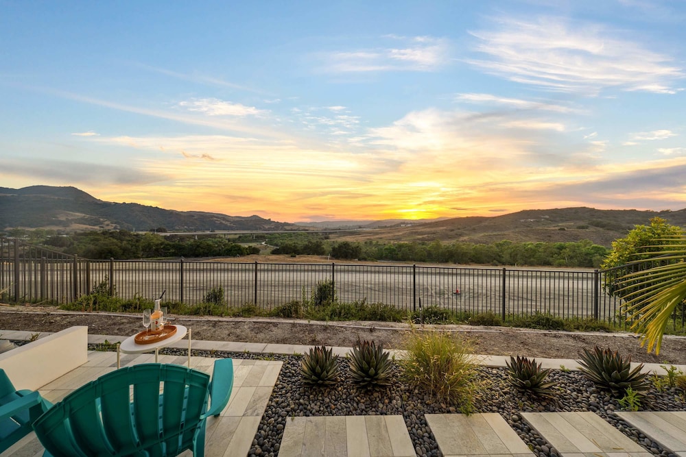 @ Marbella Lane - Curated 5BR in Upscale RMV Haven