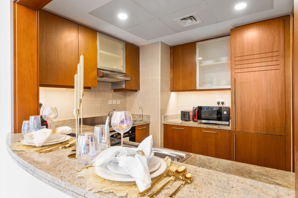 Nasma Luxury Stays - Standpoint Tower A