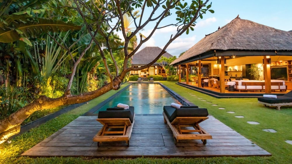 Villa Wolfe in Seminyak view 3