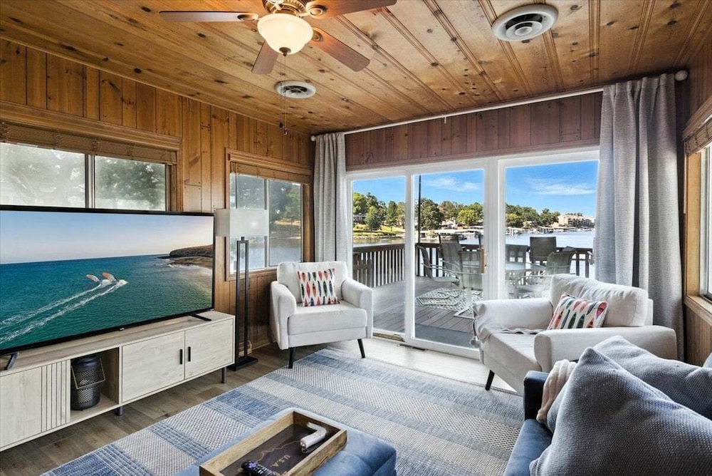 Lakefront Home at the 10mm With Dock Slip & Bar