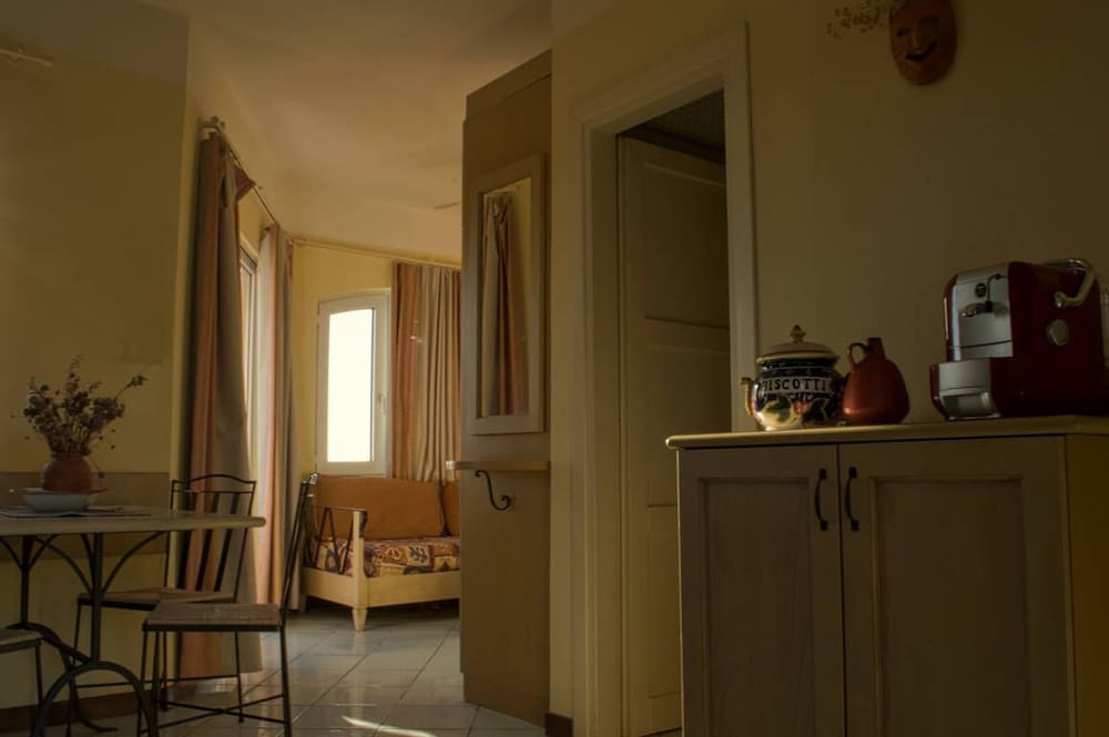 Lovely Panoramic Sea View Cottage-apartment With Adjacent Beach photo 3