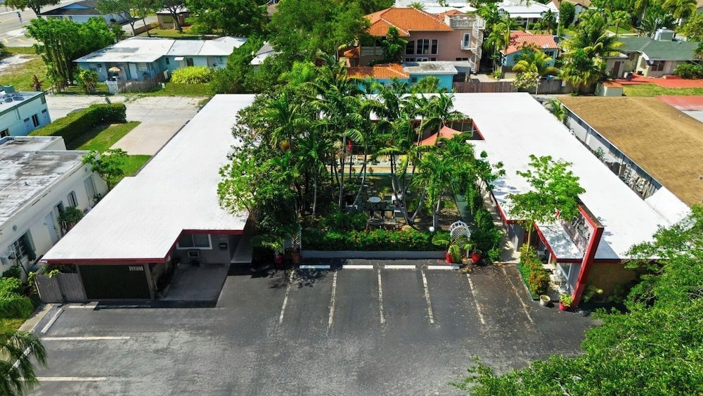 1BR Pet-friendly Studio Parking & Backyard BBQ