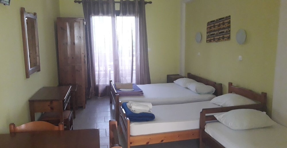 Finikas Apartments Polichrono view 3