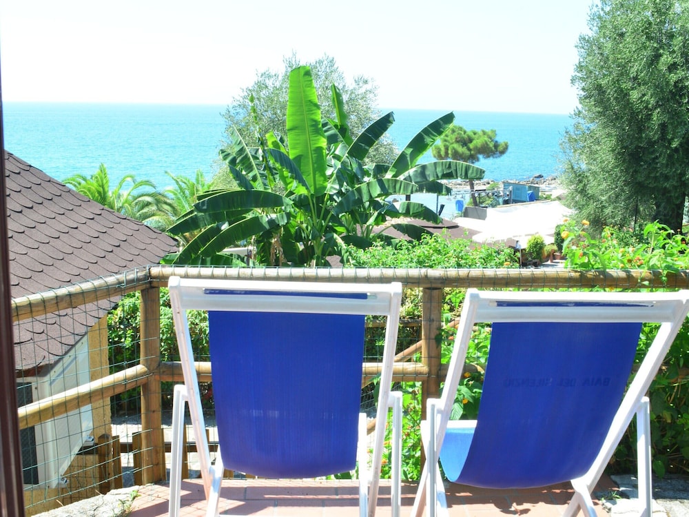 Chalet in Cilento With Sea View and Pool