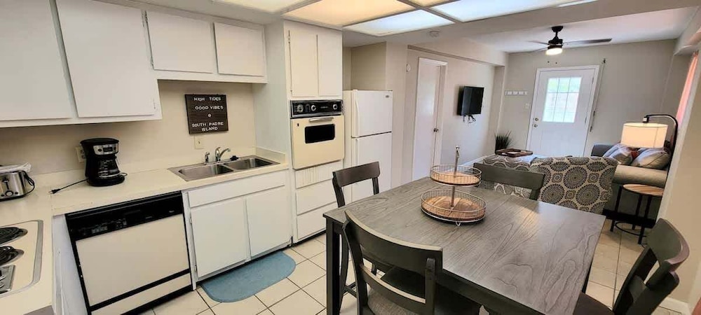 Bay View Great Deck Pool 2 Levels & 3 Bedr 3 Bedroom Condo