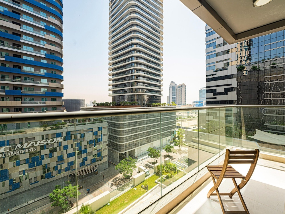 Apartment in Downtown Dubai Near Burj Khalifa