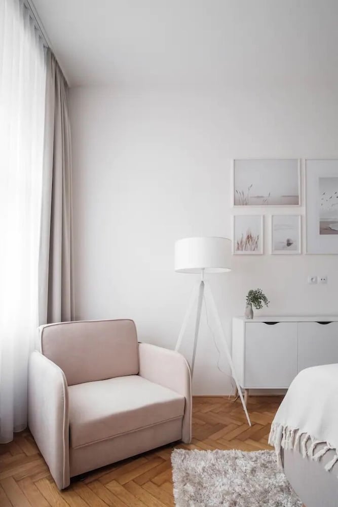 Helen Homestay Karlín Prague