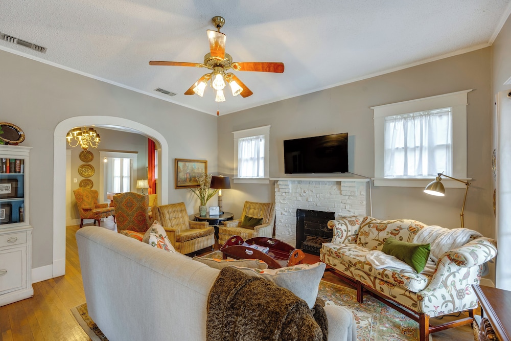 'hickory Hill House' < 1 Mi to Downtown Texarkana!