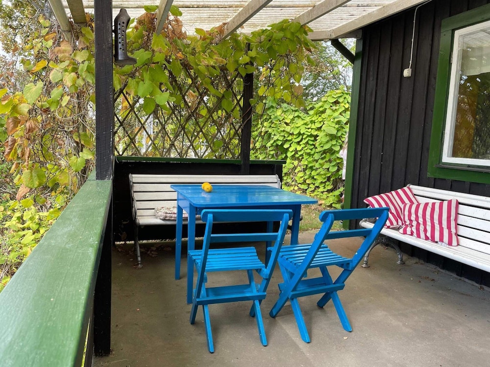 6 Person Holiday Home in Rockneby-by Traum
