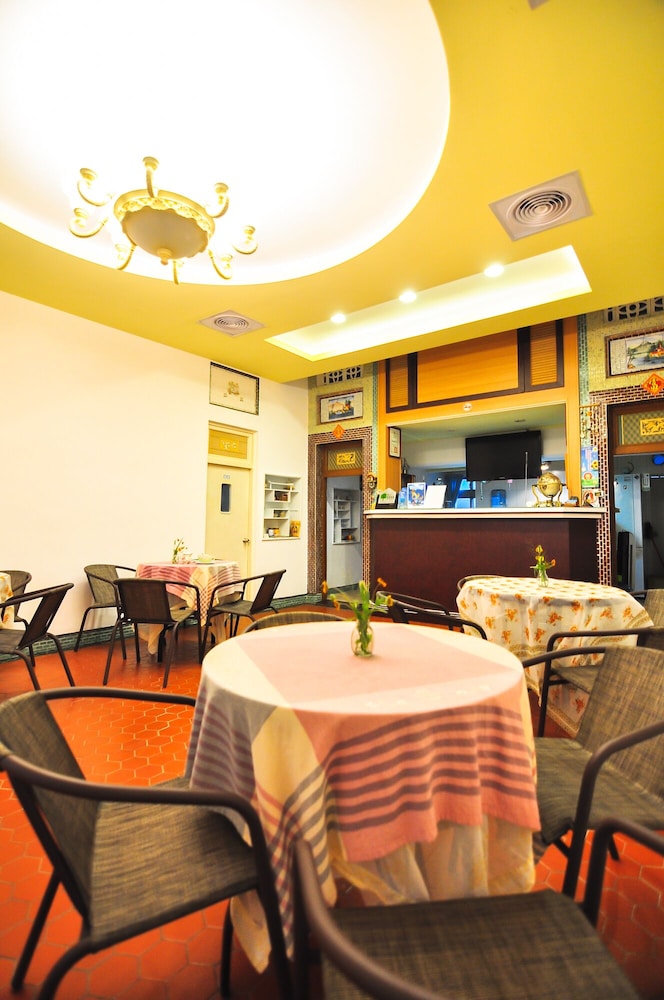 Mengqi Hostel
