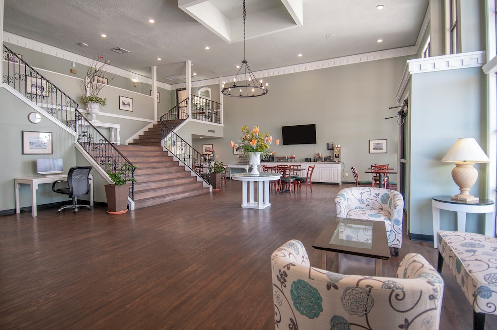Best Price Motel and Suites view 2