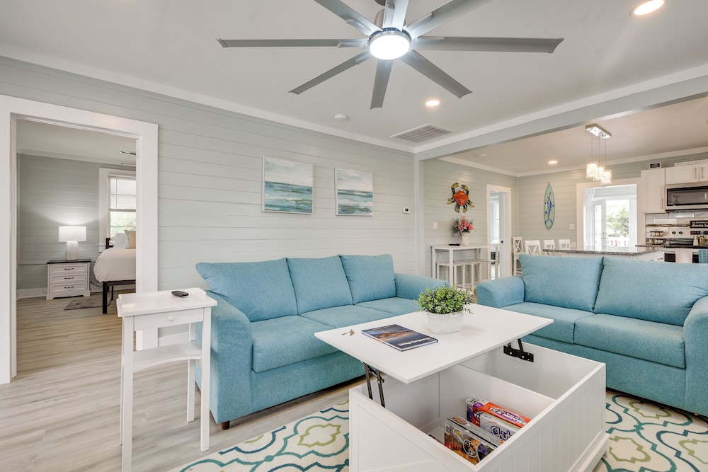Walk to Shore: Home w/ Deck in North Myrtle Beach