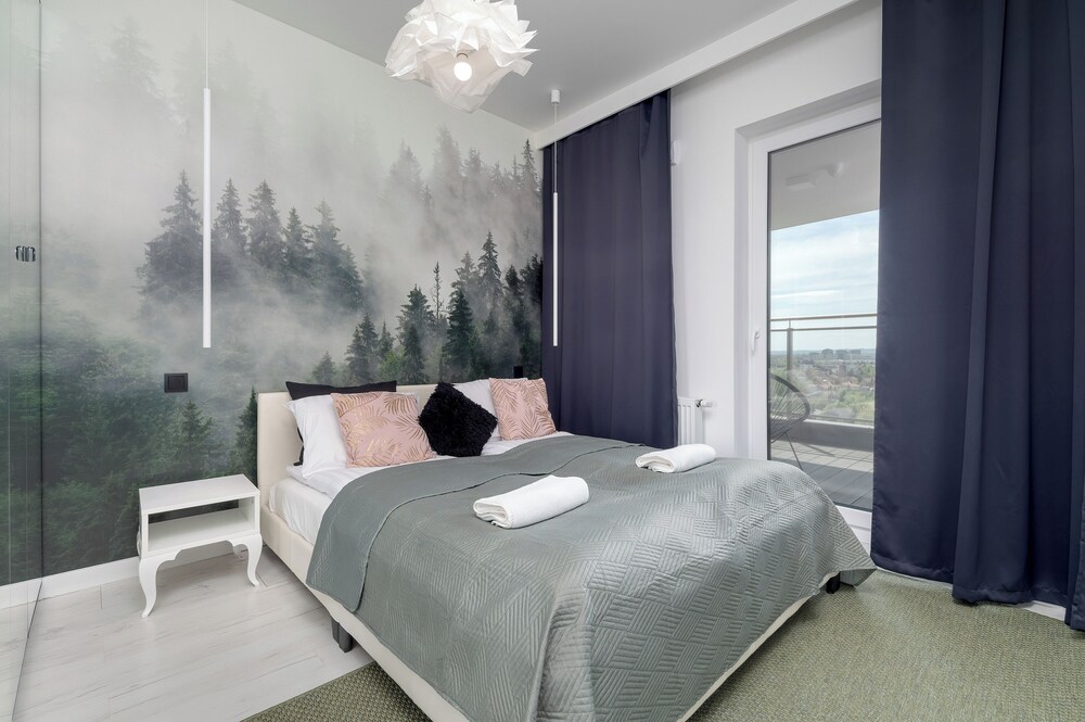 Elegant Apartment Rzeszów by Renters