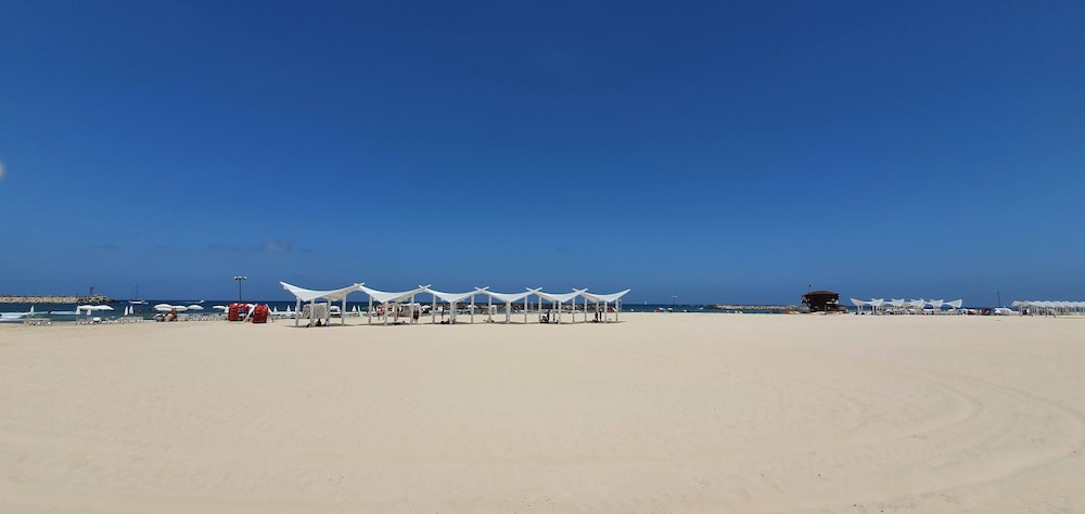 Beautiful Apartment Near Beach H1