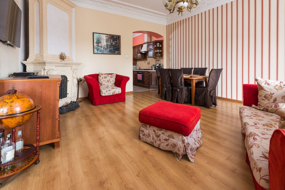 Apartinfo Aura Apartments