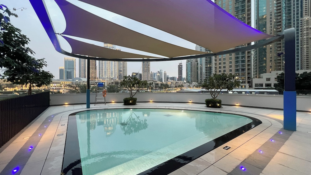 GOGOTO Burj & Fountain View Stay