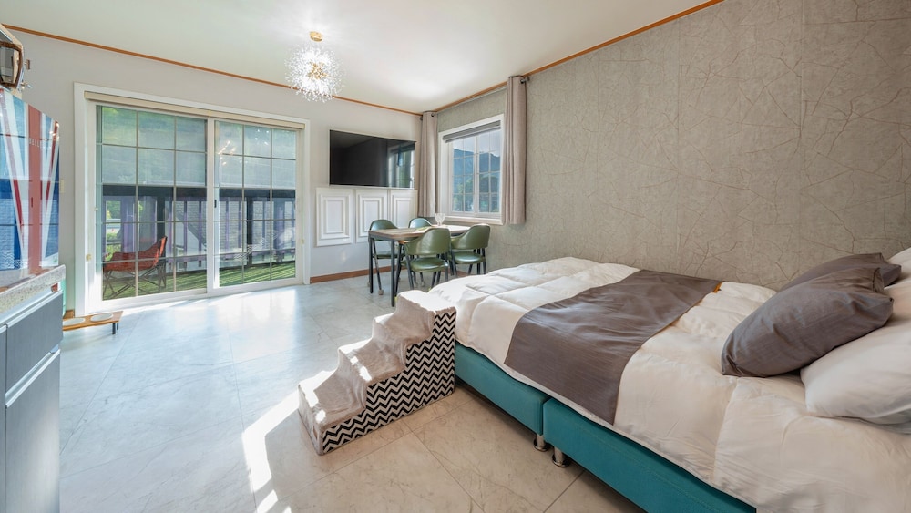 Hongcheon Lucky Dog Pension