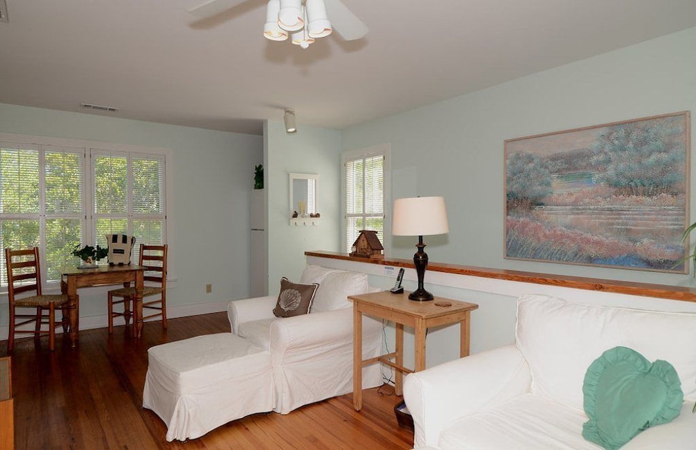 Cottage Rental Agency - Seaside, Florida