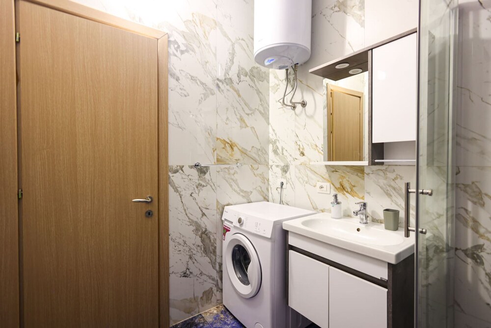 Grandstay Urban Five