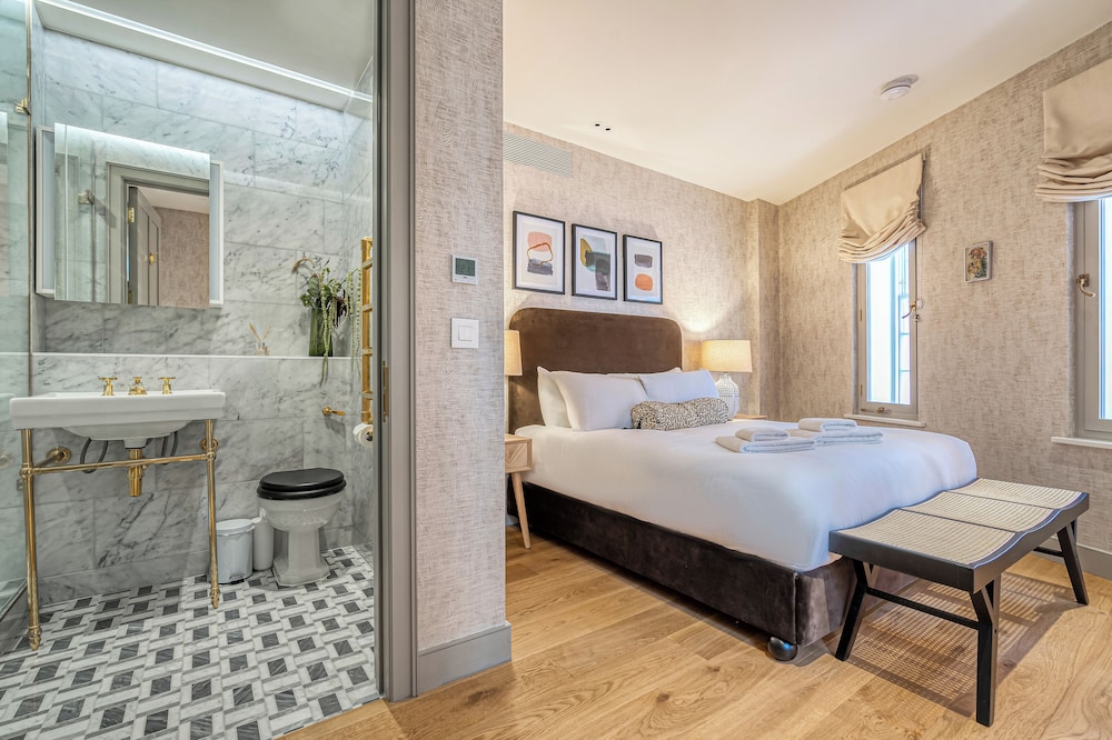 Luxury flats near Big Ben and London Eye
