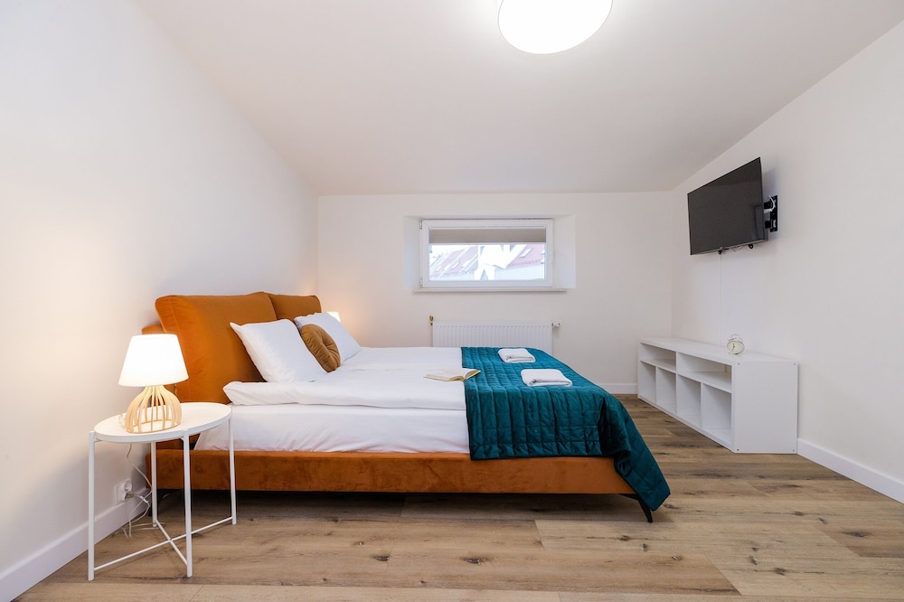 ShortStayPoland Zelazna B146 view 4