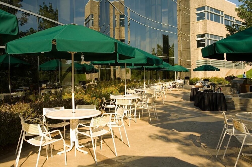 Oak Ridge International Hotel & Conf Cen