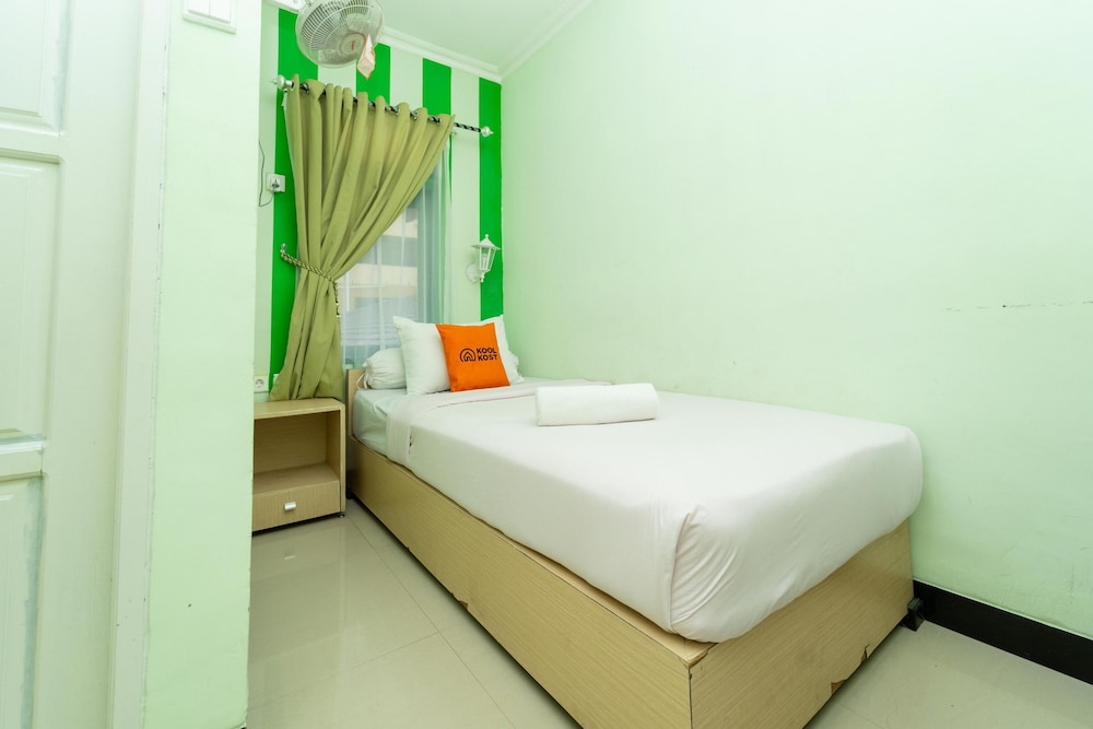 KoolKost Syariah near Taman Bekapai Balikpapan view 4