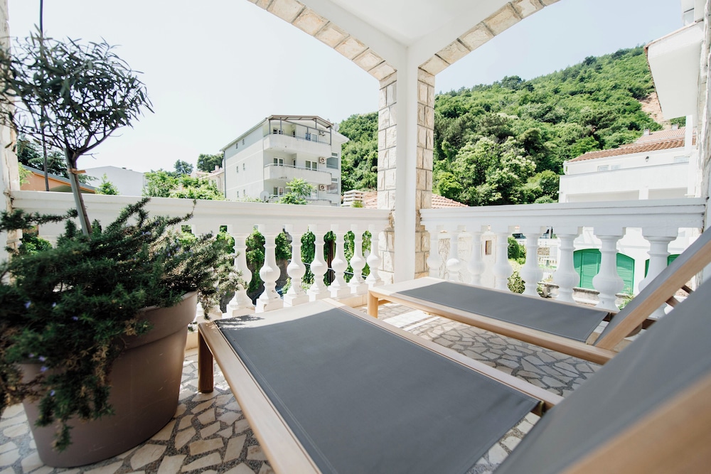 Captain's Villa