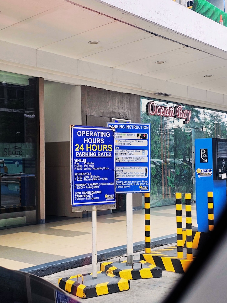 Charm's City Escape at Grace Residences