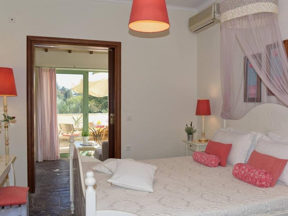 Isabella Country House Junior Suite view 5