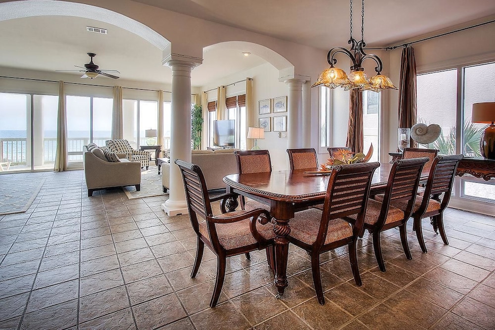 Vista Bella del Mar 5 Bedroom Holiday Home by Five Star Properties