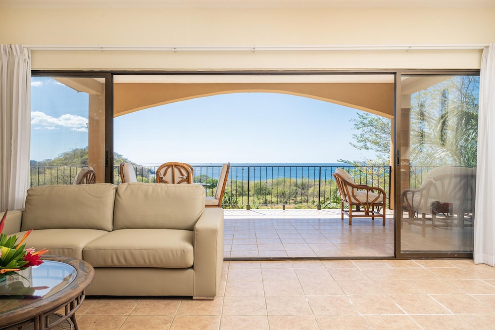 Oceanview Condo With Pool Near Playa Prieta 2BR - Vida de la Paz 4