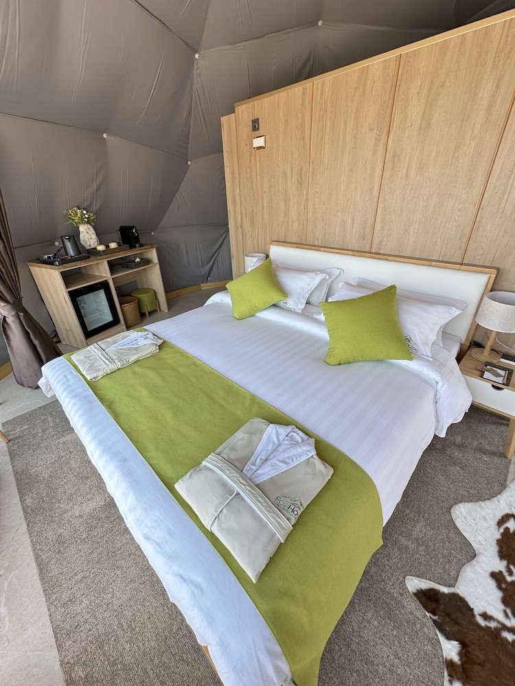 EcoHouse Glamping by ART HOTEL