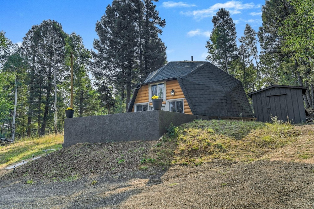 Crystal Cabin Pikes Peak Mountain w/ Wine Cellar view 5