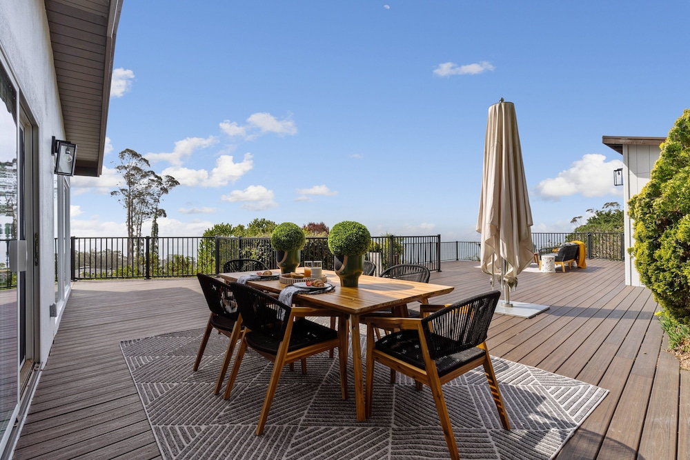 Serene Oceanview Escape With Expansive Deck 3 Bedroom Home