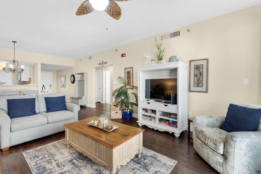 Navarre Towers 805