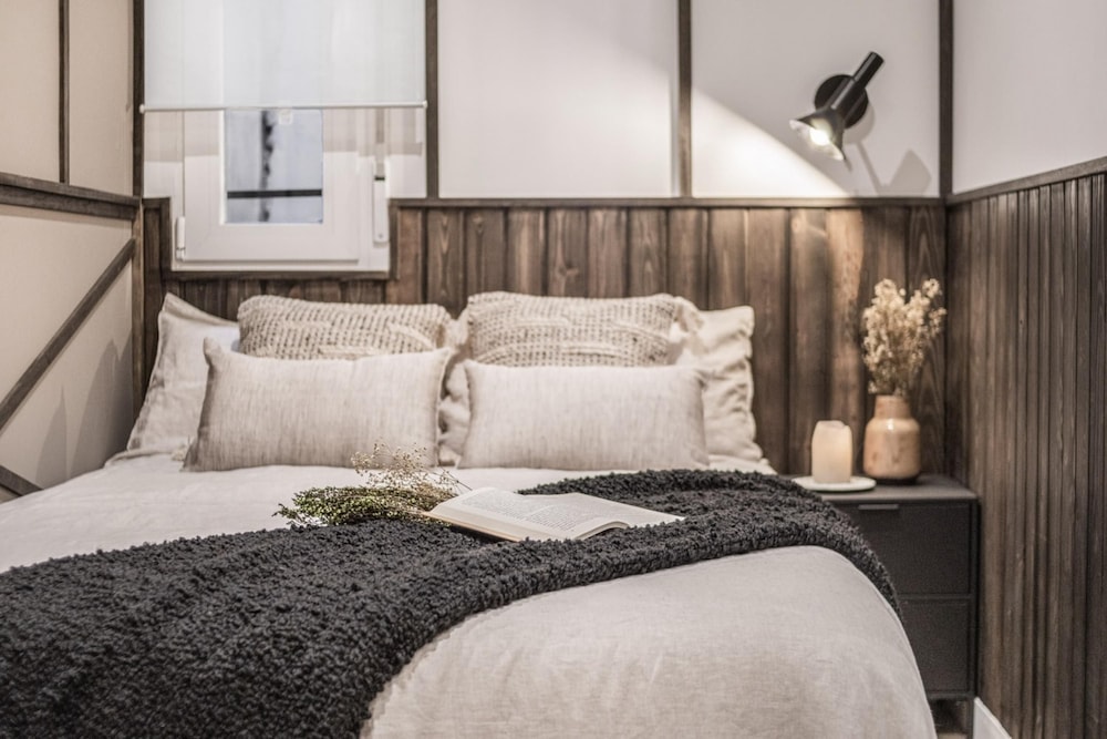 Pedra - 4 Bedrooms in Trafalgar