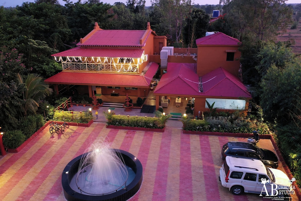 Tiger King Resort